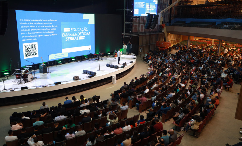 Com 62 mil pessoas, evento religioso tem maior público registrado na Fonte  Nova em dez anos